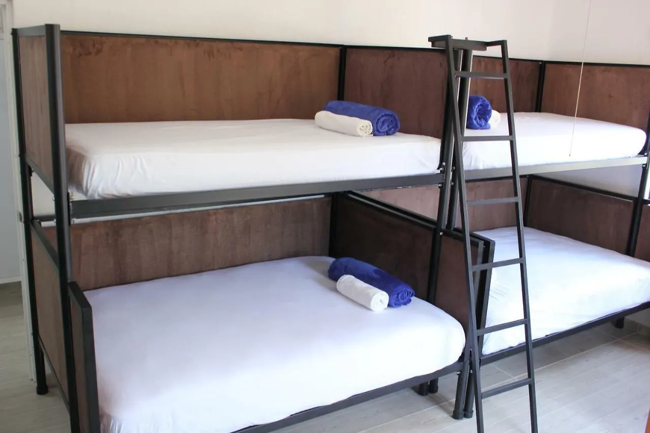 Hostel 1921 Essential Space Guadalajara 0*,