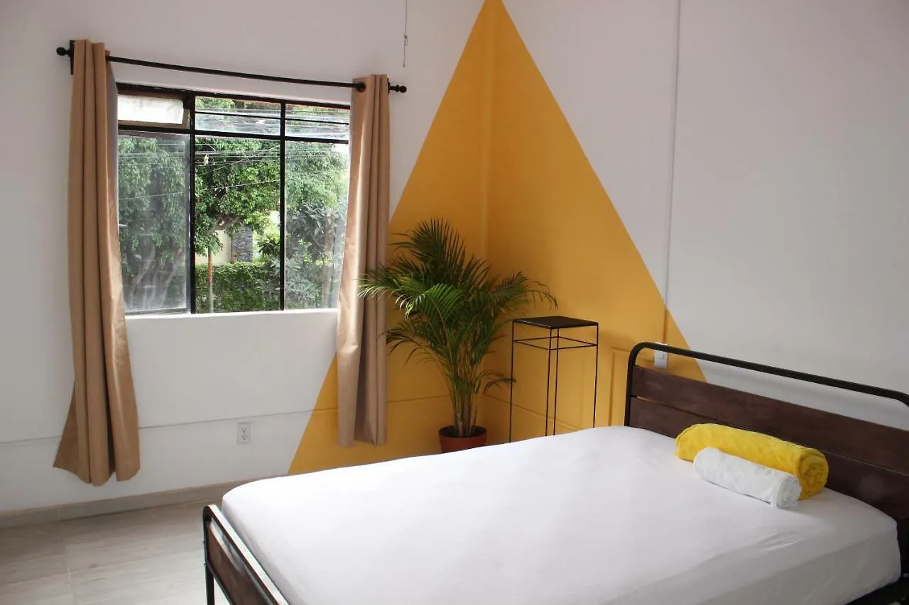 Hostel 1921 Essential Space Guadalajara
